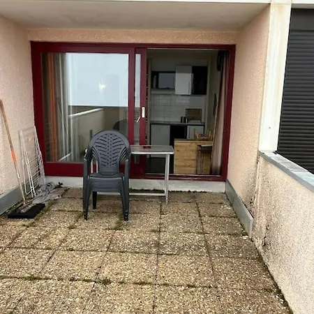 Cretes, Pieds Des Pistes *